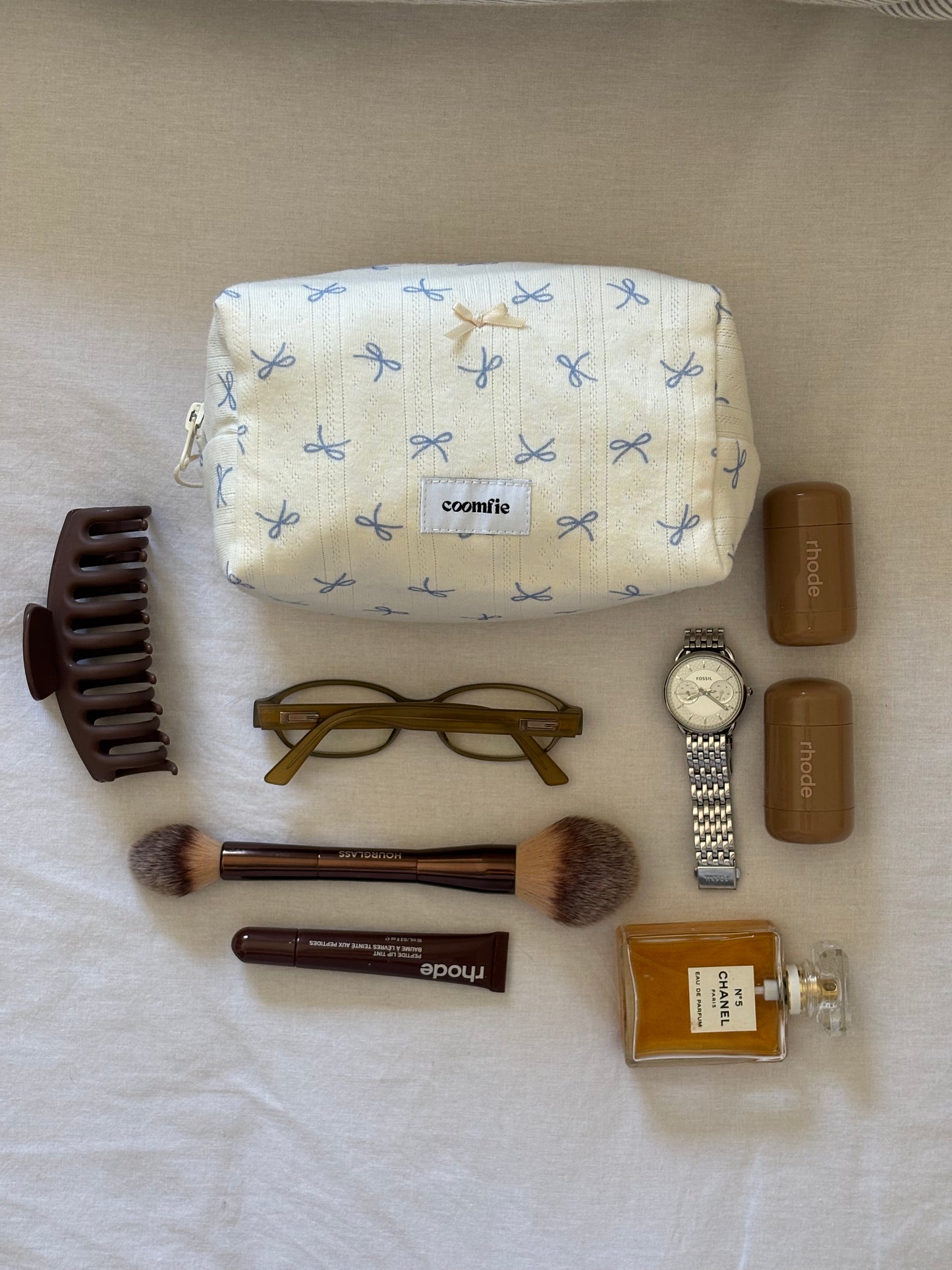 Bow makeup pouch